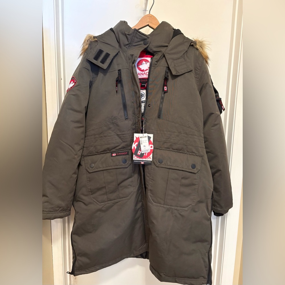 NWT Canada Weather Gear - Women’s Parka - Olive